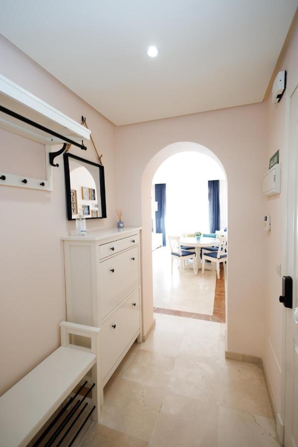 מארבלה Two-Room Apartment In Elviria Near The Beach With Parking מראה חיצוני תמונה