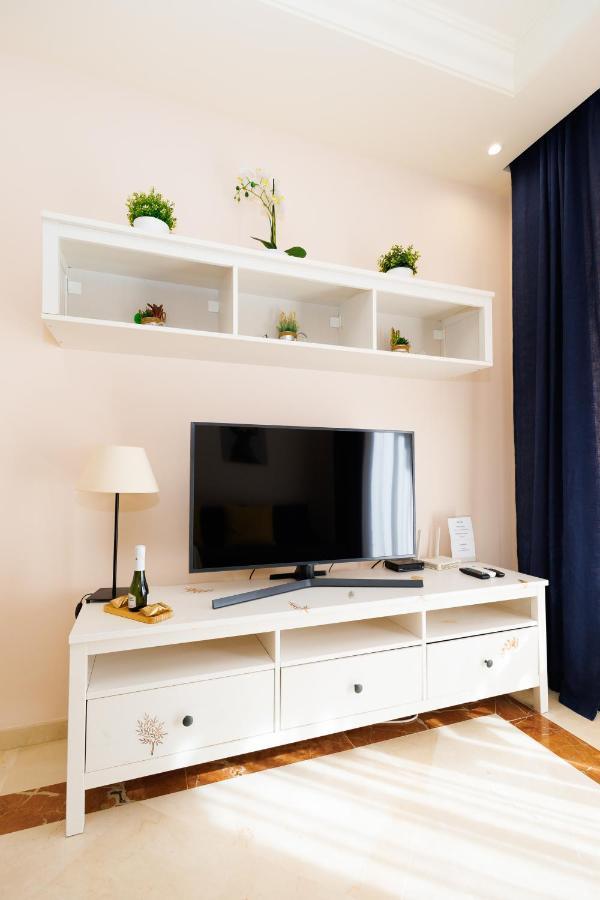 מארבלה Two-Room Apartment In Elviria Near The Beach With Parking מראה חיצוני תמונה