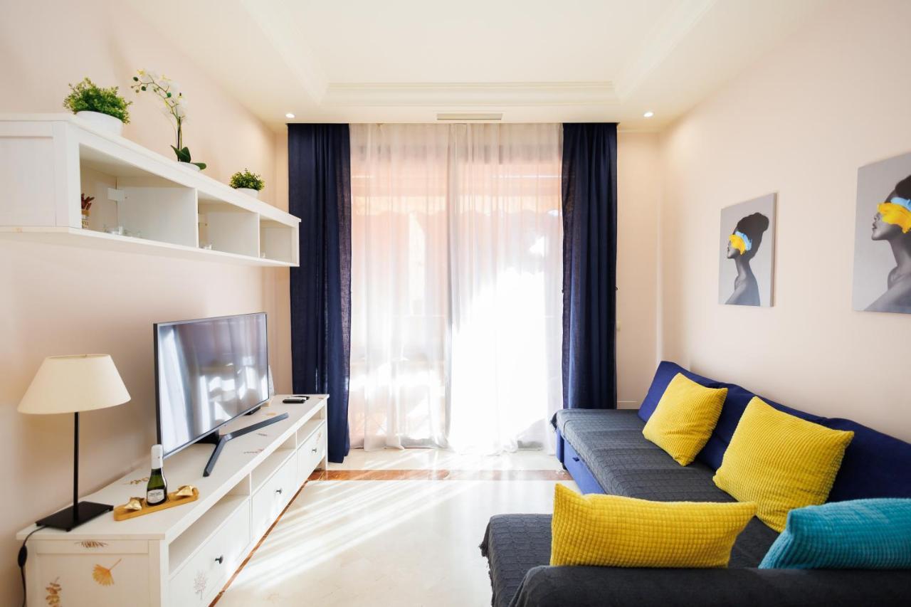 מארבלה Two-Room Apartment In Elviria Near The Beach With Parking מראה חיצוני תמונה